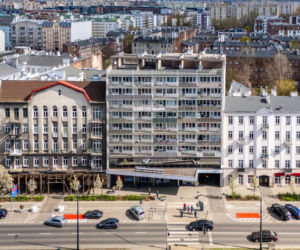 Blok przy Targowej 42 w Warszawie