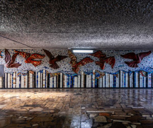 Przejście podziemne przy dawnej kopalni - mozaika z PRL