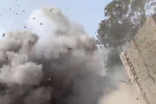 Reporter wojenny oszukał przeznaczenie! Wideo mrozi krew w żyłach