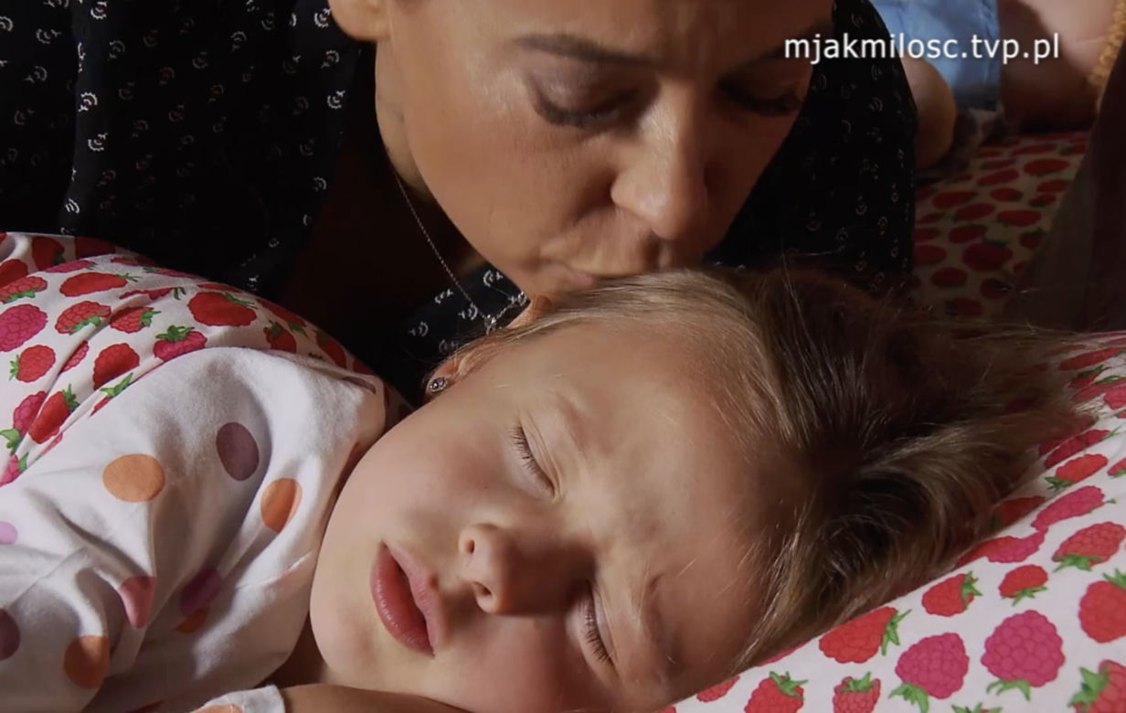 M jak miłość. Magda (Anna Mucha), Nadia (Mira Fareniuk)