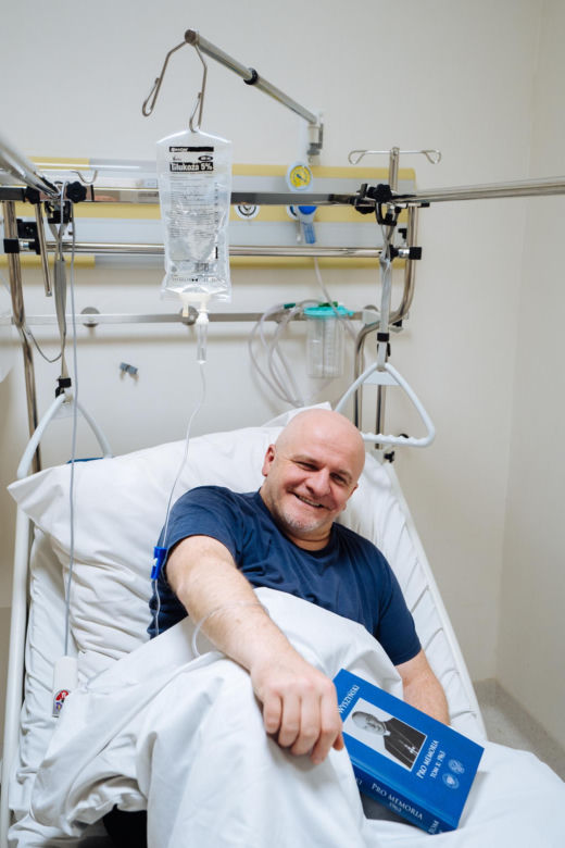 Poseł KO spędził w szpitalu sześć dni  Naprawili Kowalowi kolano