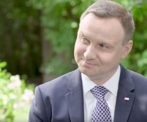 Agata Duda cała w bieli i koronkach zaprasza do czytania ZOBACZ
