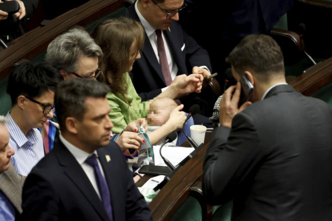 Bosakowie przyszli do Sejmu ze Stefankiem