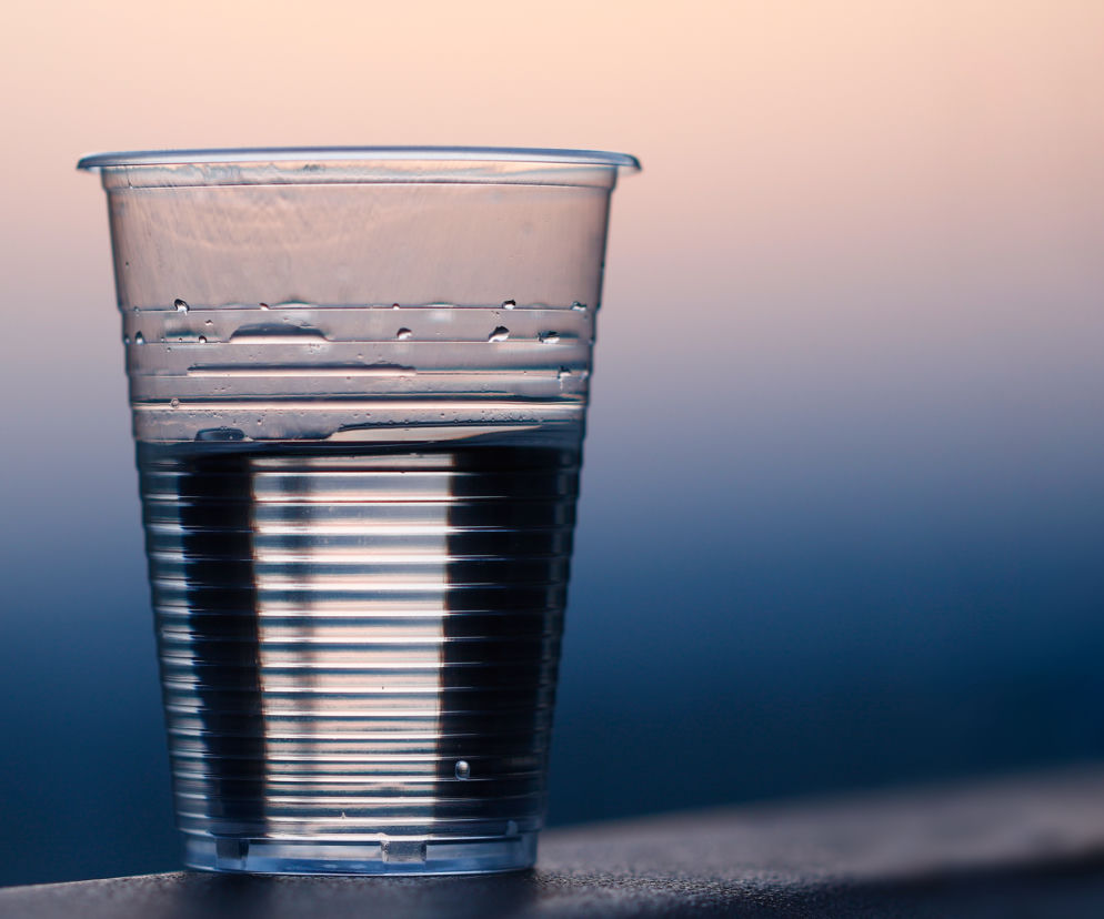 Tychy rezygnują z plastiku! Urzędnicy będą pili kranówkę z tradycyjnych szklanek