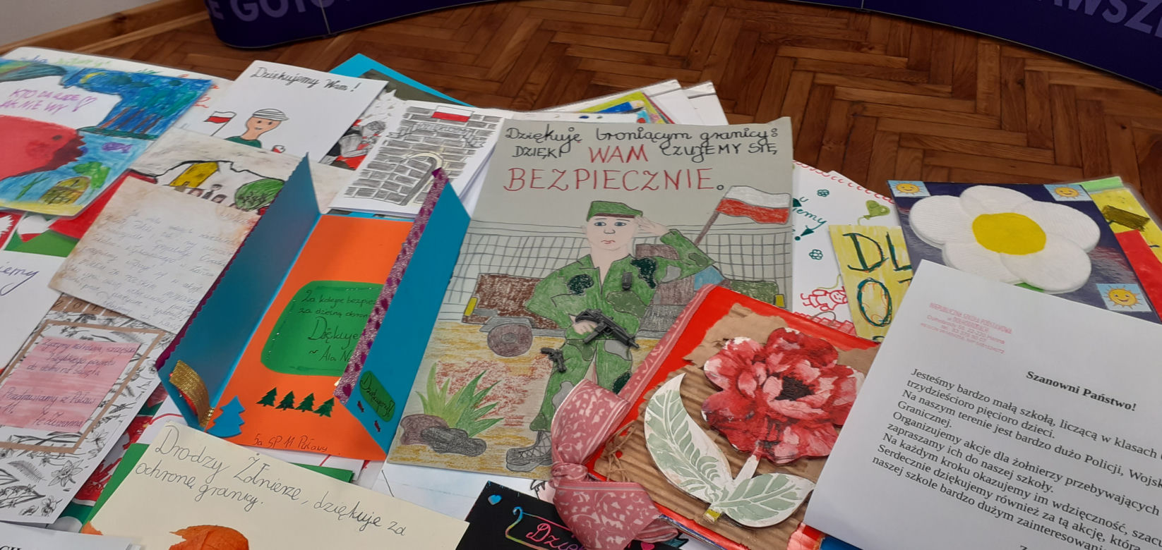Kartki dla obrońców granic wyruszyły [GALERIA]