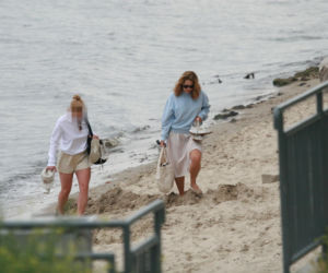 Ewa Skibińska na plaży