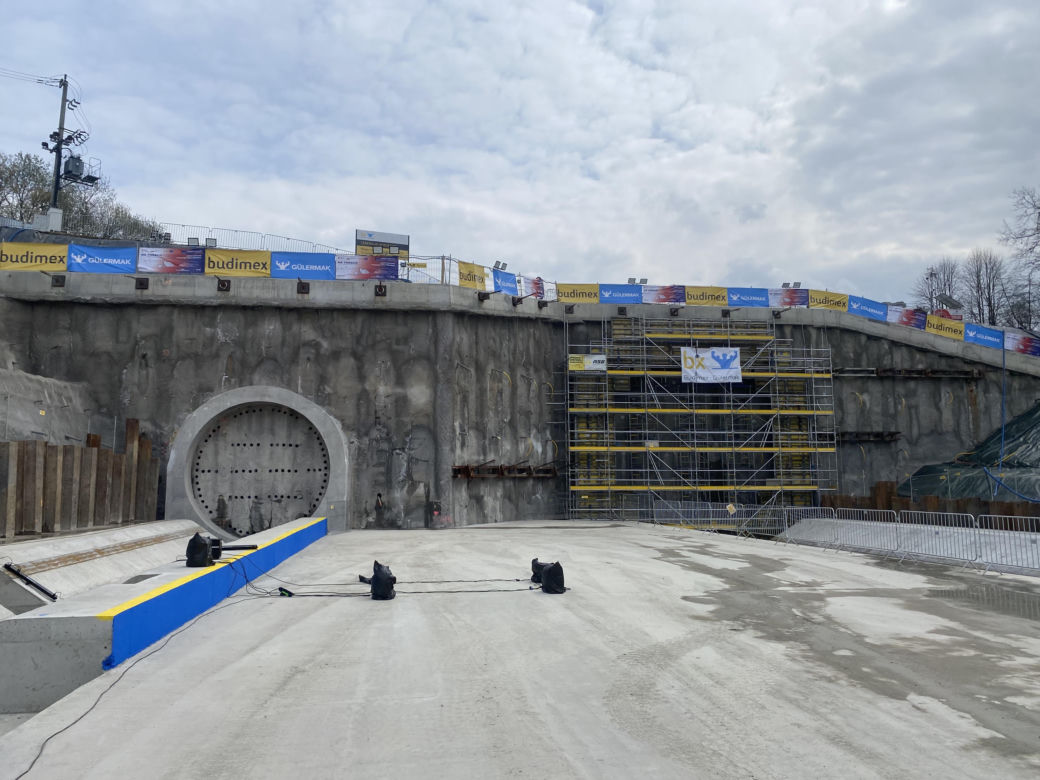 Przebito pierwszy tunel na trasie Podłęże-Piekiełko