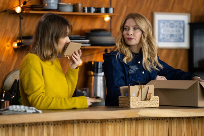 Barwy szczęścia, odcinek 3365: Dominika (Karolina Chapko), Renata (Anna Mrozowska)