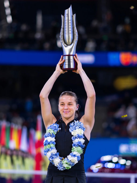 Maja Chwalińska dekoracja po wygranej w Wuhan