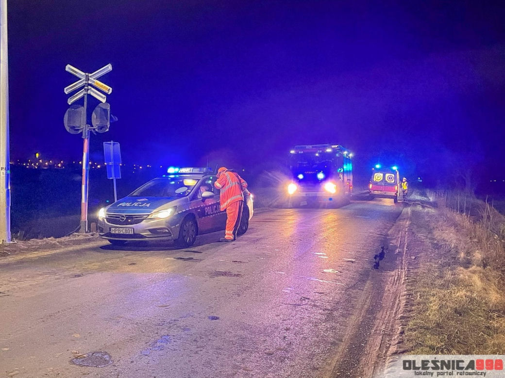 Wypadek na przejeździe kolejowym między Boguszycami i Dąbrową