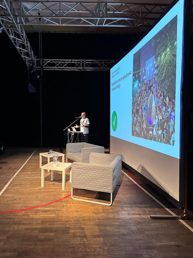 Plan Szczególny do Planu Ogólnego. Wydarzenie w Komunie Warszawa