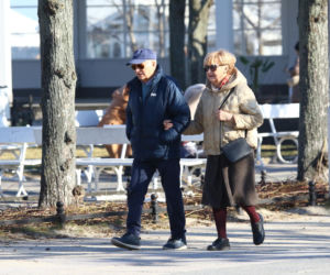 Stefan Friedmann z żoną na spacerze