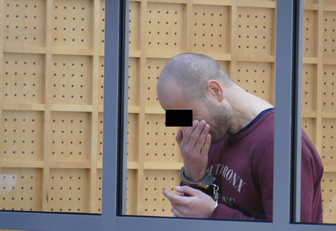 Wstrząsający mord w Łodzi. Zabił przyjaciół, bo zobaczył demony