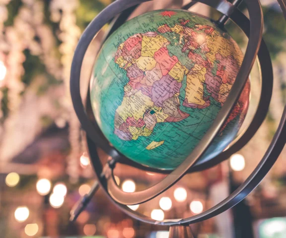 QUIZ. To miasto, góra czy rzeka/jezioro? Trudne!