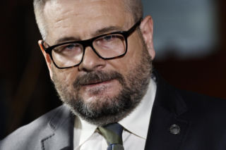 Dawid K. z zarzutami oszustwa na niemal 600 tysięcy!