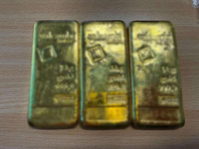 Ukrainka przewoziła nielegalnie złoto warte 1,5 mln zł