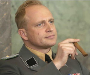 Czas honoru 7 sezon. Lars Rainer (Piotr Adamczyk)