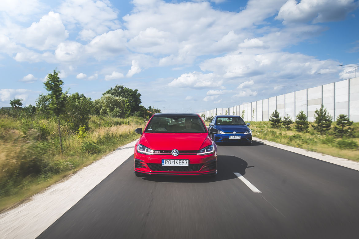 Volkswagen Golf GTI TCR 5D 2.0 TSI 290 KM DSG7 vs. Volkswagen Golf R 5D 2.0 TSI 300 KM DSG7 4Motion