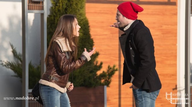 Na dobre i na złe odc. 552. Dziewczyna Adama (Anna Janik), Adam Krajewski (Grzegorz Daukszewicz)