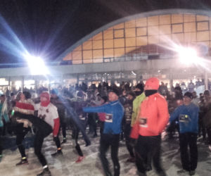 Mroźna i nocna Dycha do Maratonu