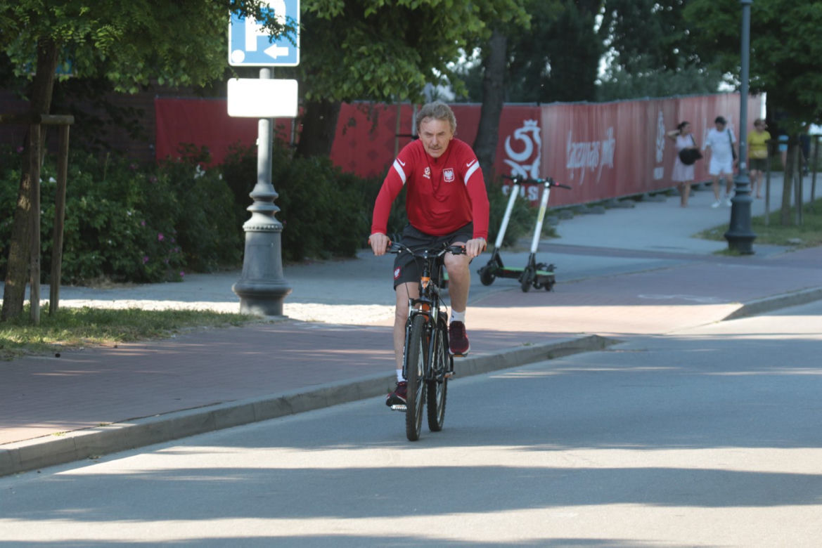 Zbigniew Boniek wybrał się na rowerową przejażdżkę w Sopocie