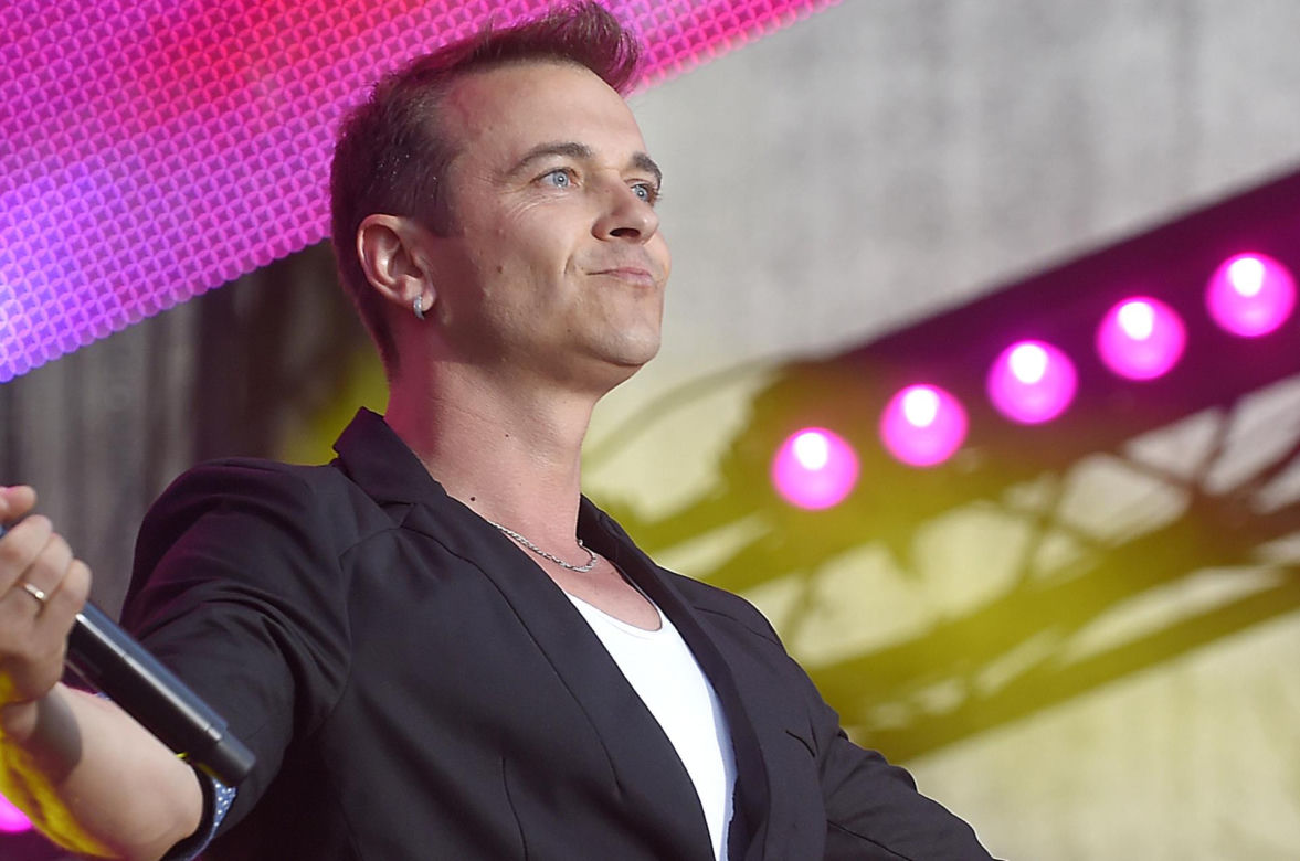 Zaczynał od rocka, dziś jest królem disco polo. Tak przez lata zmieniał się Radek Liszewski