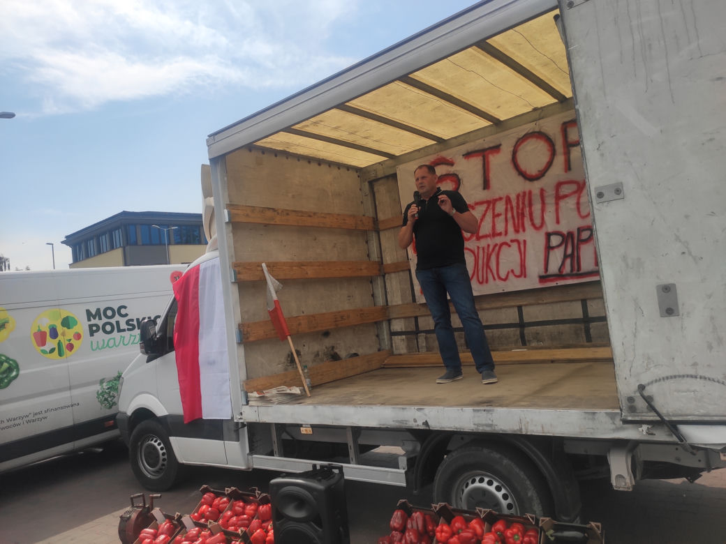 Protest producentów papryki w Radomiu