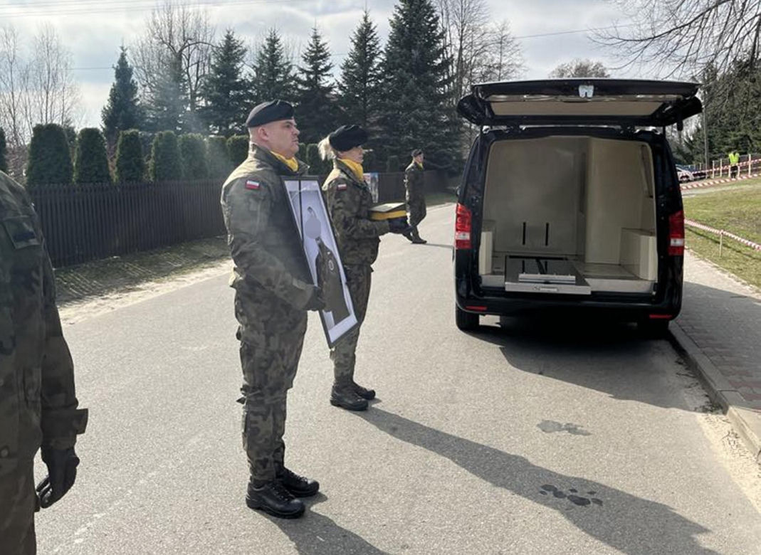 Pogrzeb 20-letniego Roberta. Żołnierz zmarł na poligonie w Drawsku Pomorskim