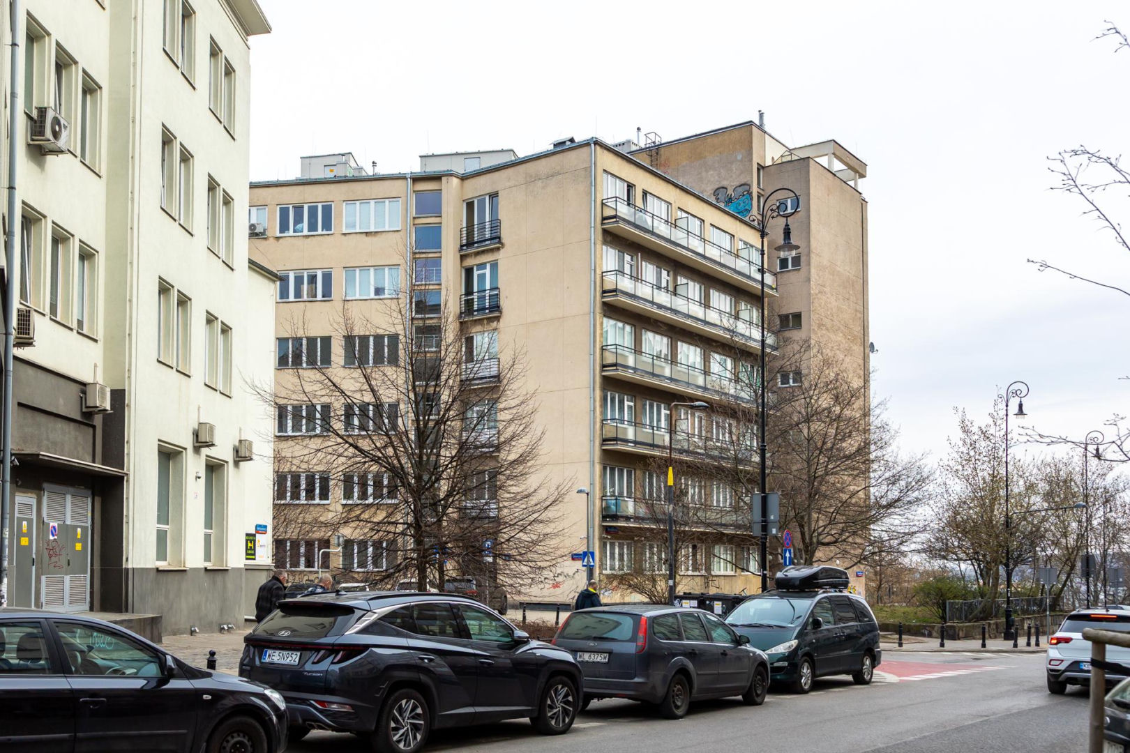 Wieżowiec przy ul. Sewerynów 4 w Warszawie