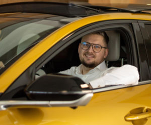 DELIK – DEALER ROKU 2025 POLECA – NAJNOWSZA KIA K4!