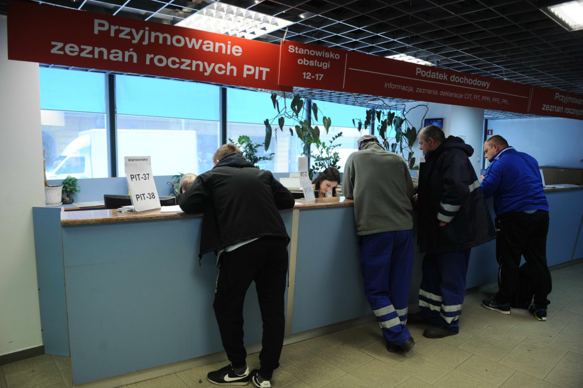 Dodatkowy poniedziałek na PIT