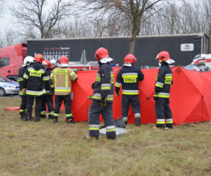 Śmiertelny wypadek na dk 74. Nie żyje kobieta
