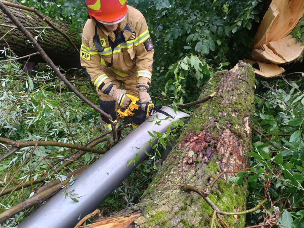 Burze i nawałnice nad Podkarpaciem. Strażacy interweniowali prawie 500 razy [ZDJĘCIA]