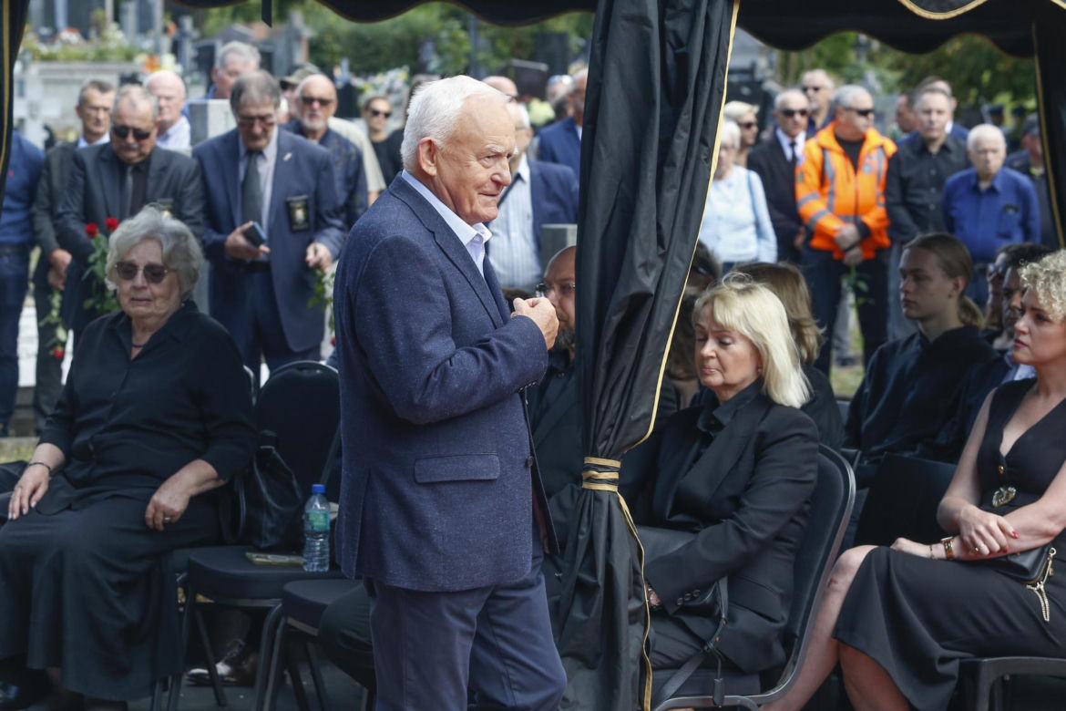 Ostatnie pożegnanie Jerzego Dziewulskiego. Wzruszające sceny na pogrzebie