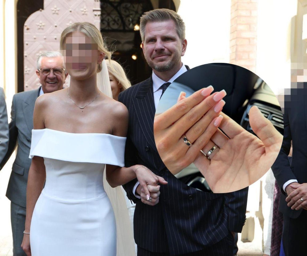 Filip Chajzer z żoną Bianką po ślubie. Na miniaturze dłonie pary z obrączkami. O ceremonii przeczytasz na SE.