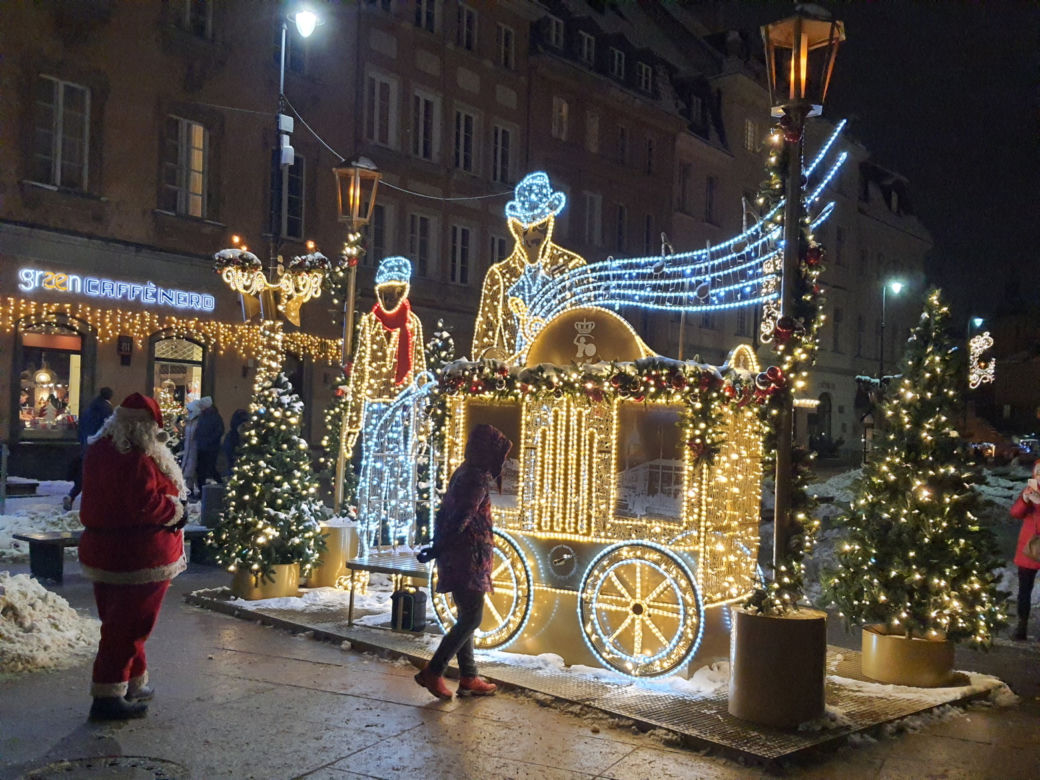 Warszawska iluminacja świąteczna. Magiczny spacer Traktem Królewskim