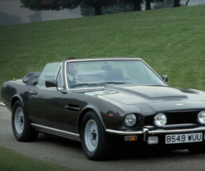 Aston Martin V8, Aston Martin, James Bond