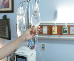 Malutka Basia zmarła po otrzymaniu śmiertelnej kroplówki. Kto odpowiada za tragedię w krakowskim szpitalu?