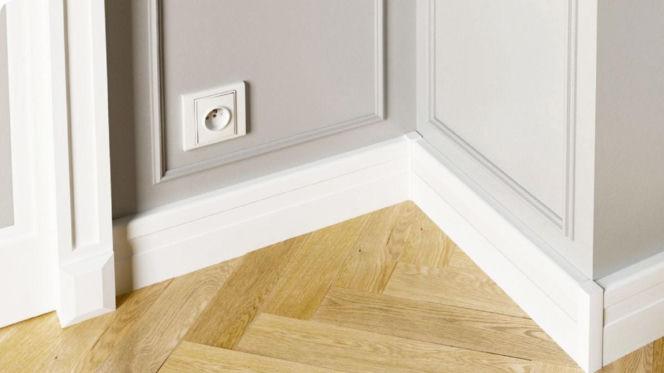 Listwy z MDF-u i drewna, zamiast łączyć pod kątem, można dostawiać do masywnych łączników. Nadaje to wnętrzu rys staroświeckiej elegancji