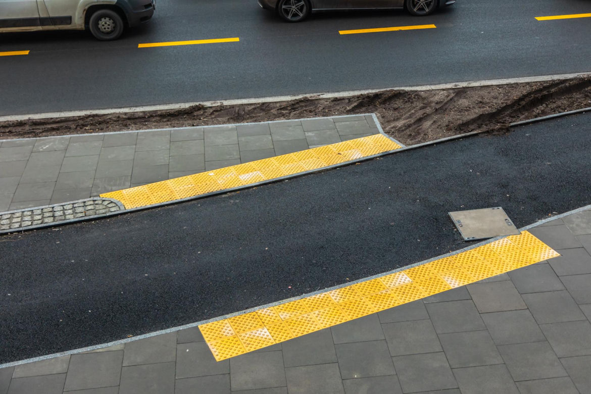 Budowa tramwaju na Rakowieckiej w Warszawie w styczniu 2025 r.