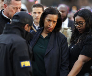 Strzelanina przy Białym Domu! Żołnierze walczą o życie! Wiemy, kim jest agresor