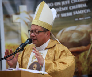 Kard. Grzegorz Ryś w Przytulisku św. Brata Alberta w Krakowie: Kiedy kochasz, masz doświadczenie tego, co znaczy życie wieczne