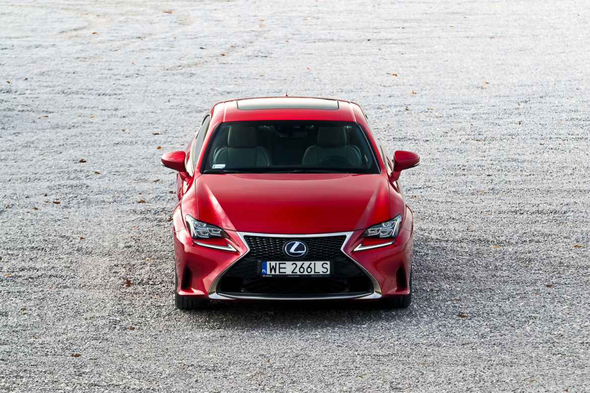 Lexus RC 300h F Sport