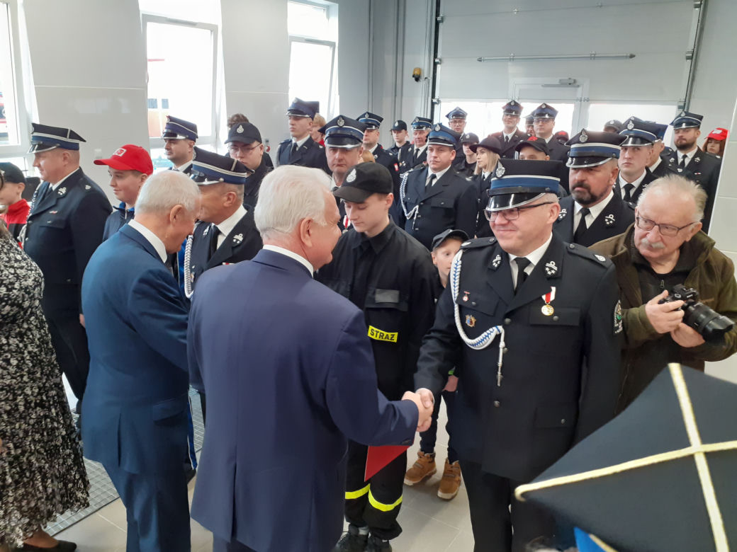 Przekazanie promes dla młodzieżowych drużyn strażaków ochotników w KM PSP w Siedlcach