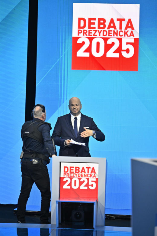 Ostatnie chwile przed debatą kandydatów
