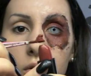 JAK ZROBIĆ straszny makijaż na Halloween