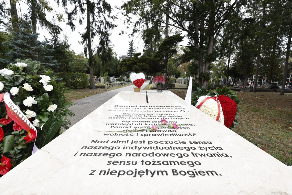 Tak wygląda grób Kornela Morawieckiego w 6. rocznicę śmierci