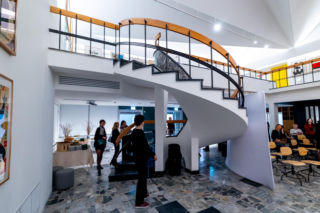 60 lat temu Warszawa zyskała muzeum, jakiego nie miał nikt. Po przerwie powróciło - Muzeum Plakatu już po remoncie