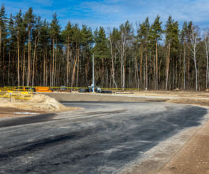 Budowa tunelu pod torami przy PKP Warszawa Wesoła