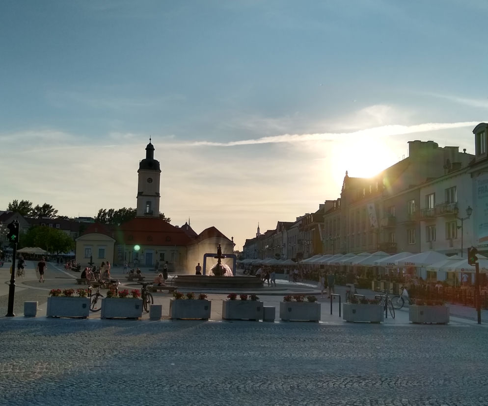 Kurtyny wodne ratunkiem w centrum [ZDJĘCIE DNIA]